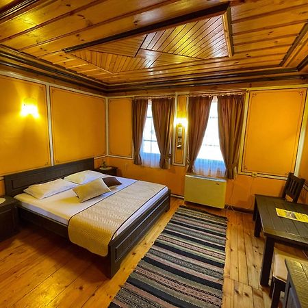 Guest Rooms Colorit コプリフシティツァ エクステリア 写真
