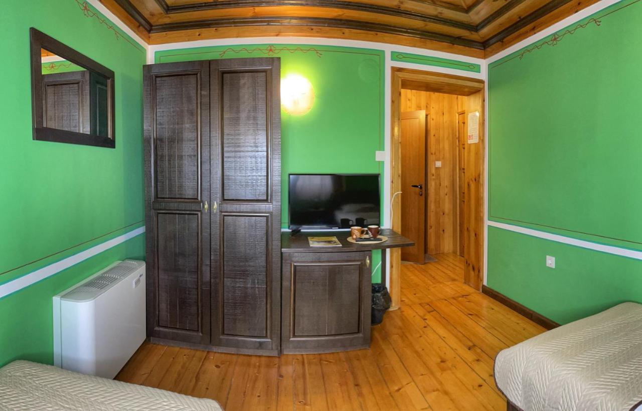 Guest Rooms Colorit コプリフシティツァ エクステリア 写真